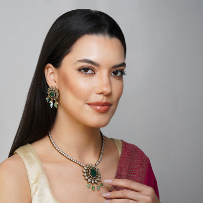 Iridescent Emerald Diamond Floral Radiance Necklace Detail Shot | Traditional Jewellery | Saajo