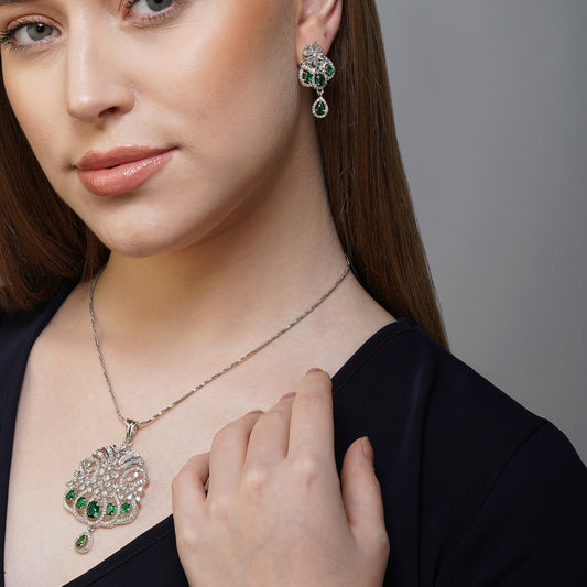 Emerald Serenity Heritage Necklace | Premium Indian Jewellery | Saajo