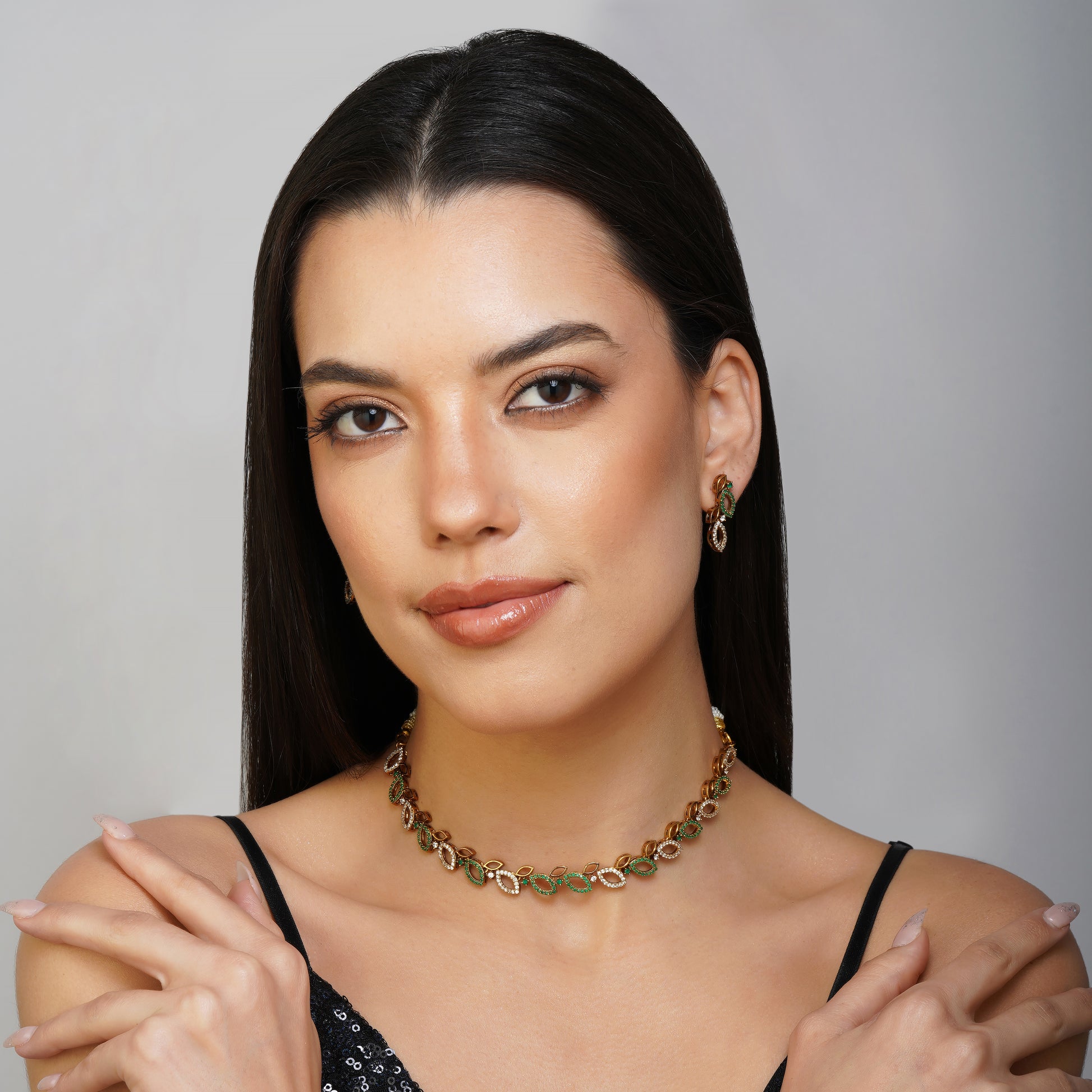 Leafy Whispers Gemmed Necklace Set Detail Shot | Traditional Jewellery | Saajo