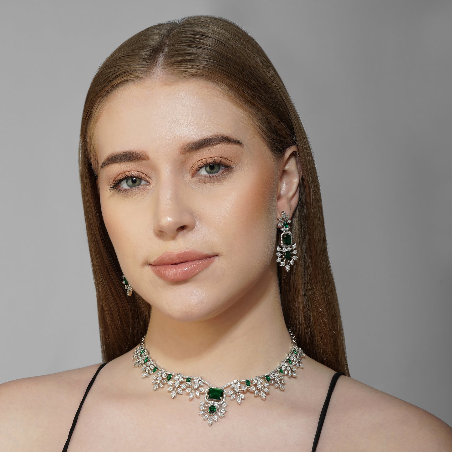 Enchanted Forest Leaf Necklace Detail Shot | Traditional Jewellery | Saajo