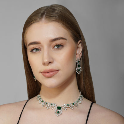 Enchanted Forest Leaf Necklace Detail Shot | Traditional Jewellery | Saajo