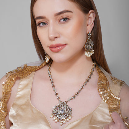 Majestic Feathered Symphony Necklace Set Detail Shot | Traditional Jewellery | Saajo