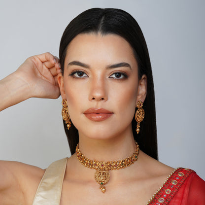 Luminous Ganesha Foliage Grandeur Choker Necklace Set Detail Shot | Traditional Jewellery | Saajo