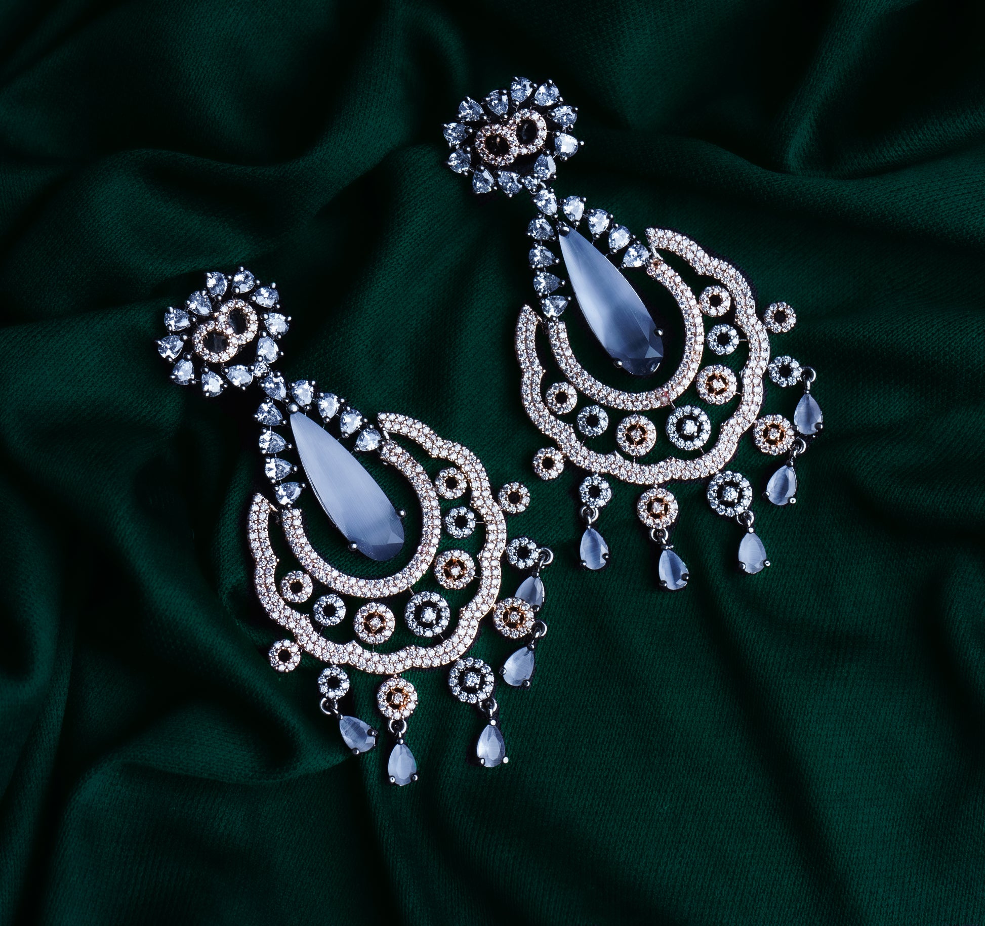 Arabian Princess Dangler Earrings Styled Look | Indian Jewellery | Saajo