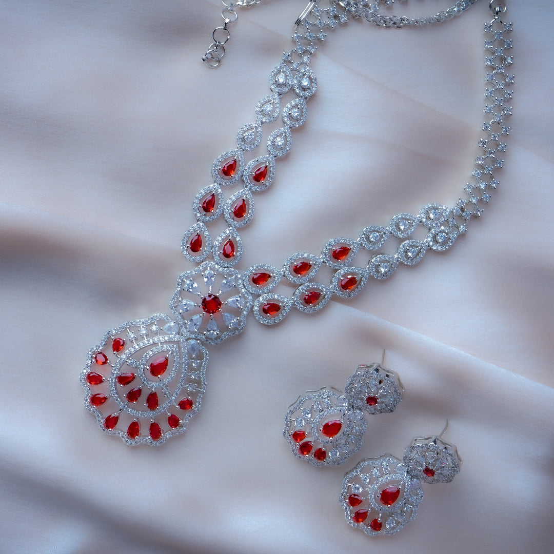 Twinkling Petals Necklace Set Detail Shot | Traditional Jewellery | Saajo