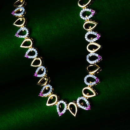 Debonair Shimmers Necklace Set Detail Shot | Traditional Jewellery | Saajo