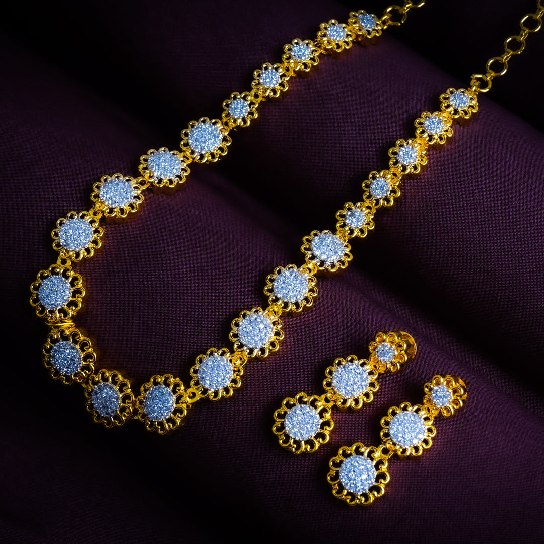 Divine Harmony Gold & Silver Choker Necklace Set Detail Shot | Traditional Jewellery | Saajo